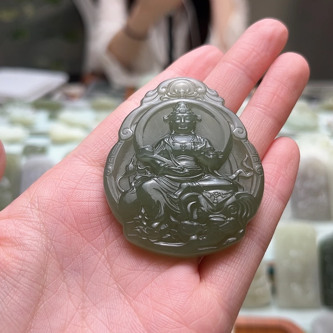 七***玥和田玉未镶嵌颈饰