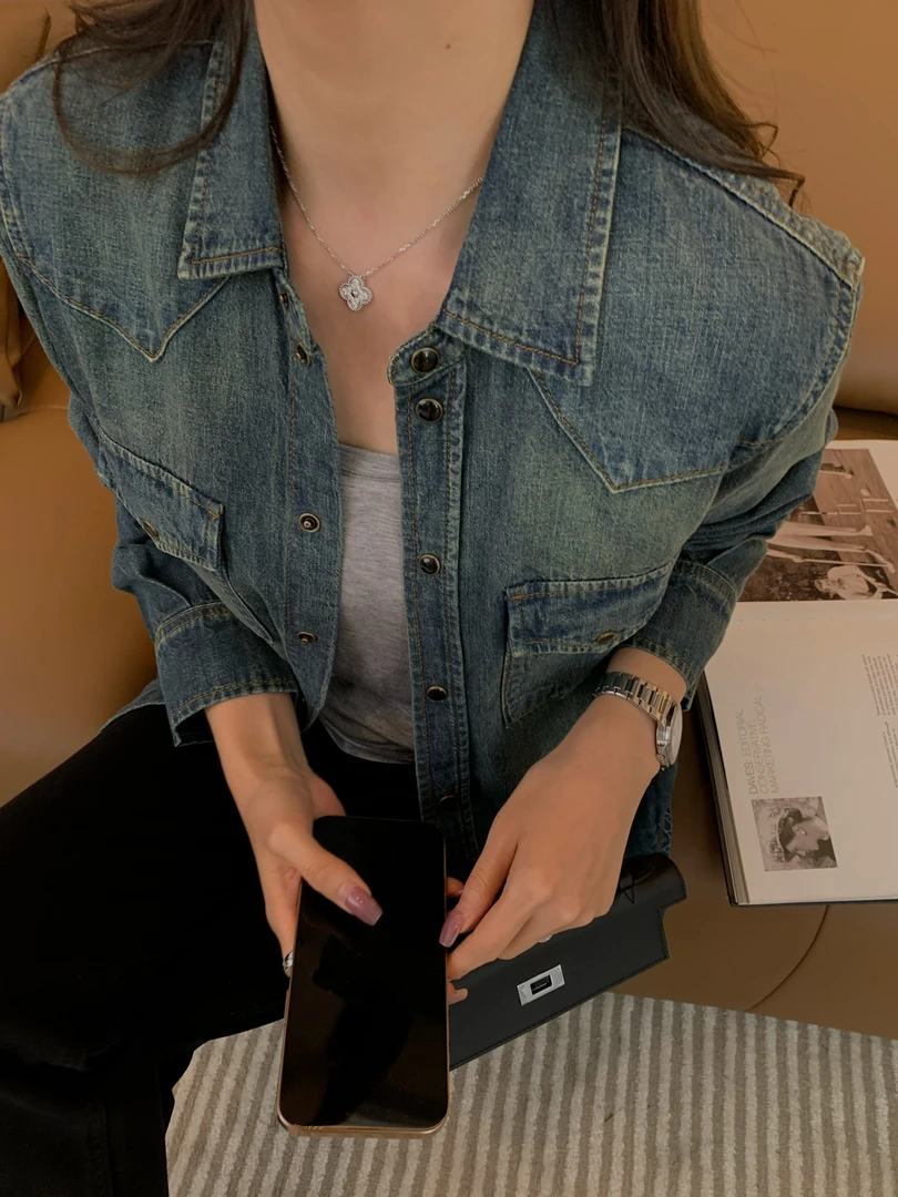 BIG WHITE REMADE“蓝空游云”显瘦显脸小休闲时尚牛仔外套E23252