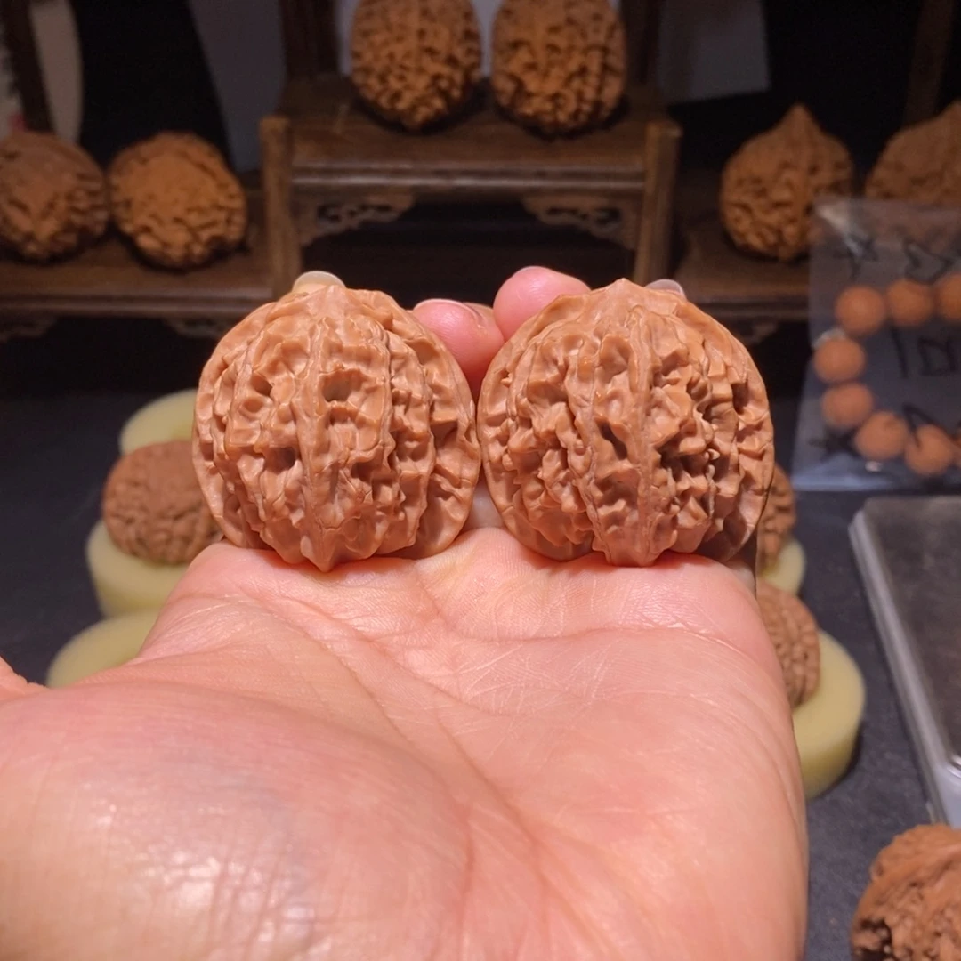 文玩核桃吊坠苹果园40