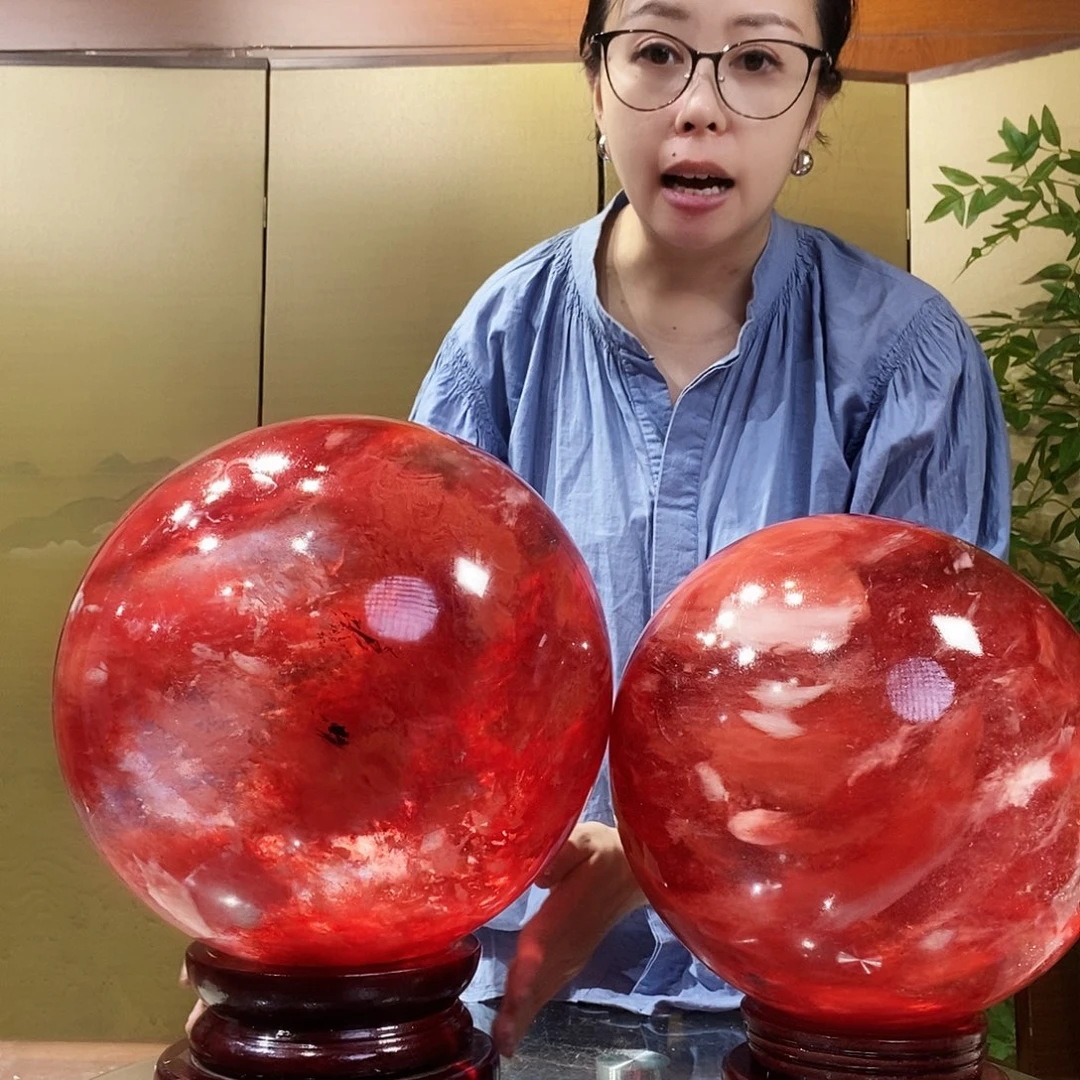 石材红色球摆件作品