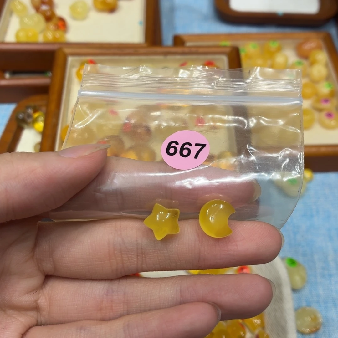 琥珀未镶嵌珠宝奇石
