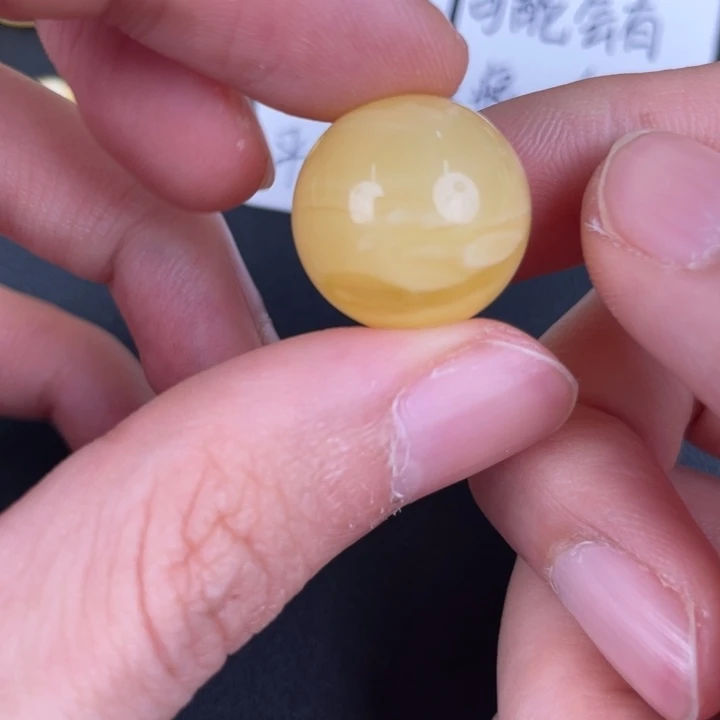 琥珀裸石未镶嵌天然39