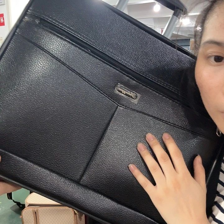 黑两轮皮18寸行李箱