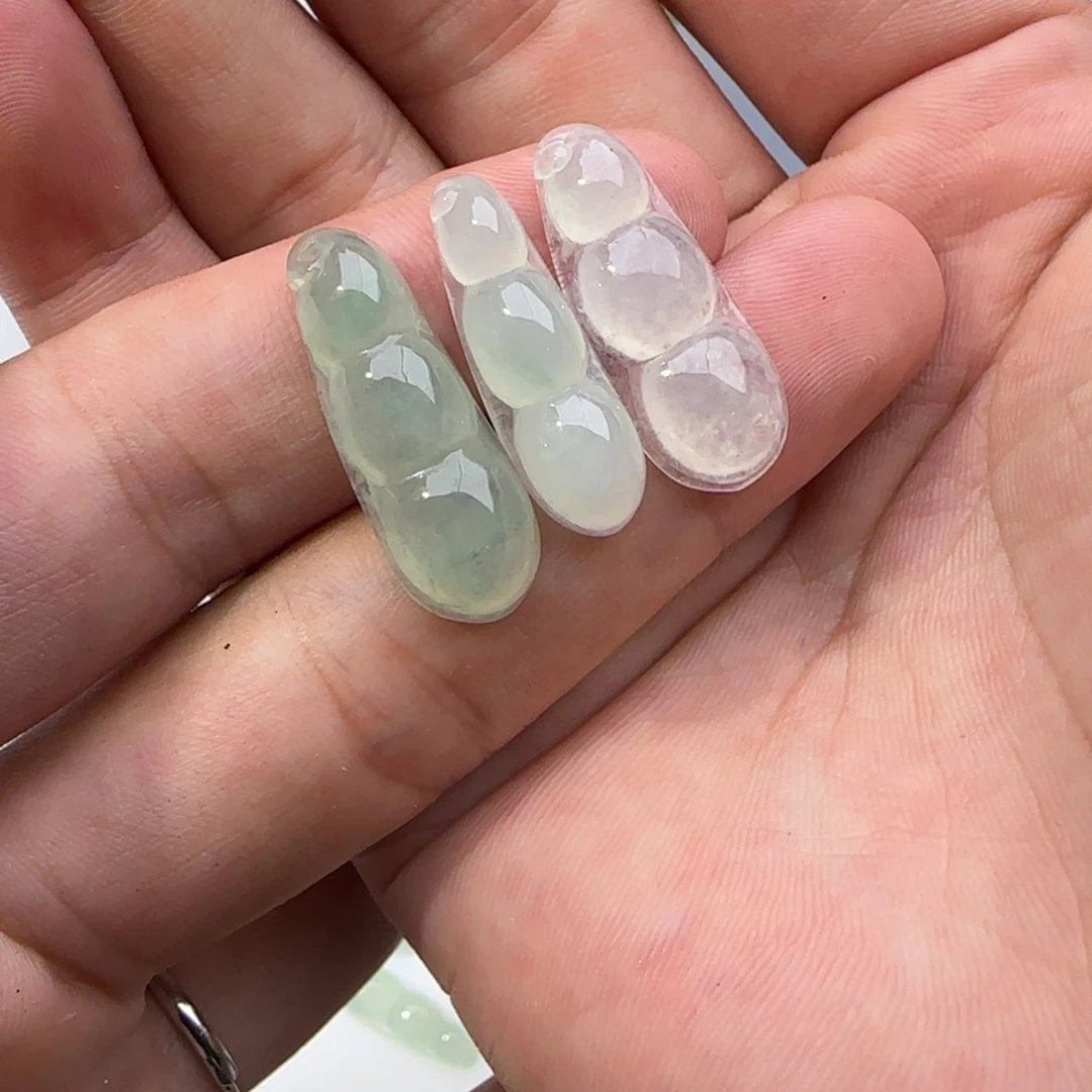 翡翠挂件未镶嵌豆子多样性发其一