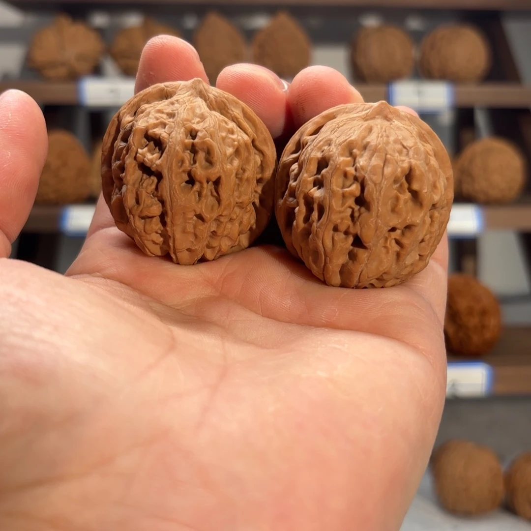 文玩核桃吊坠凤凰台