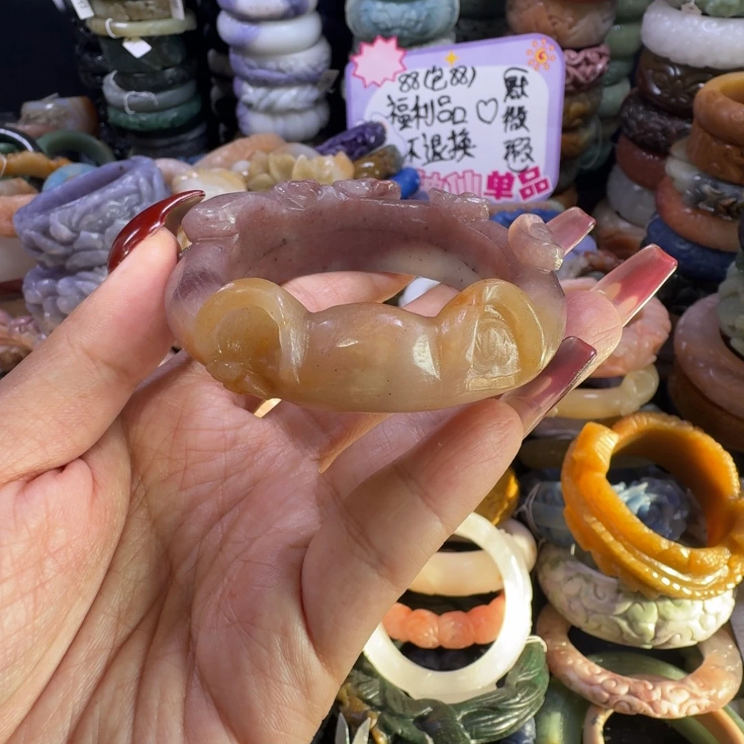 石英质玉（佘太翠）未镶嵌手镯2。53