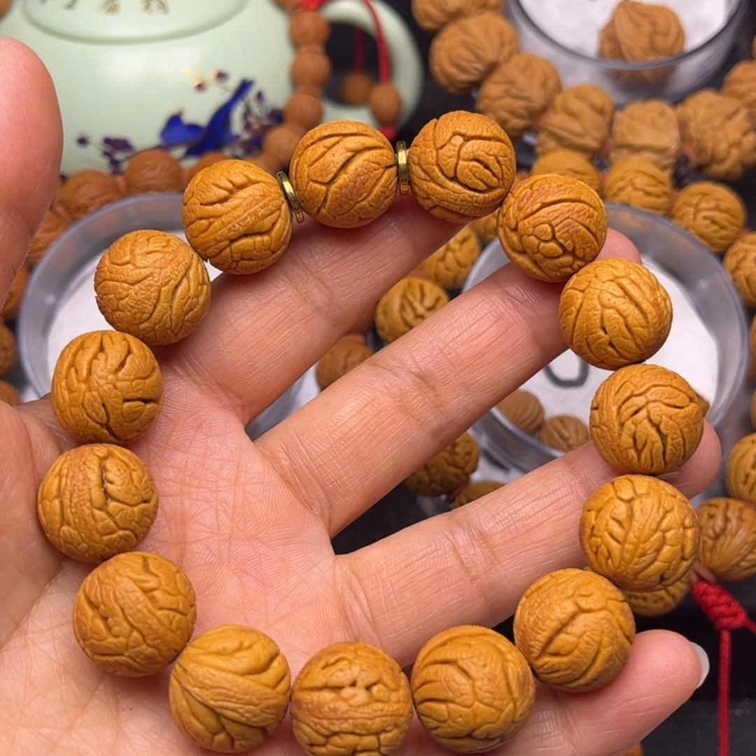 吊坠桃核龙纹桃核