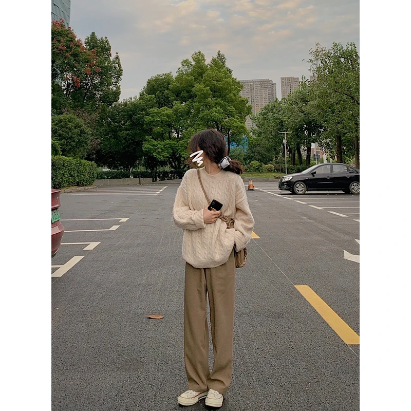 Halo nini2023年春秋冬韩版套头经典宽松百搭外穿牛绒麻花毛衣女