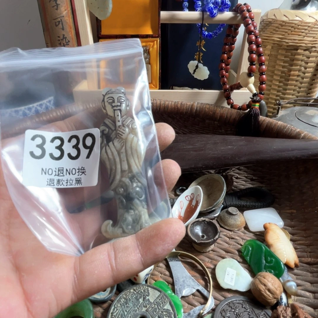 李***耍瓷片3339.