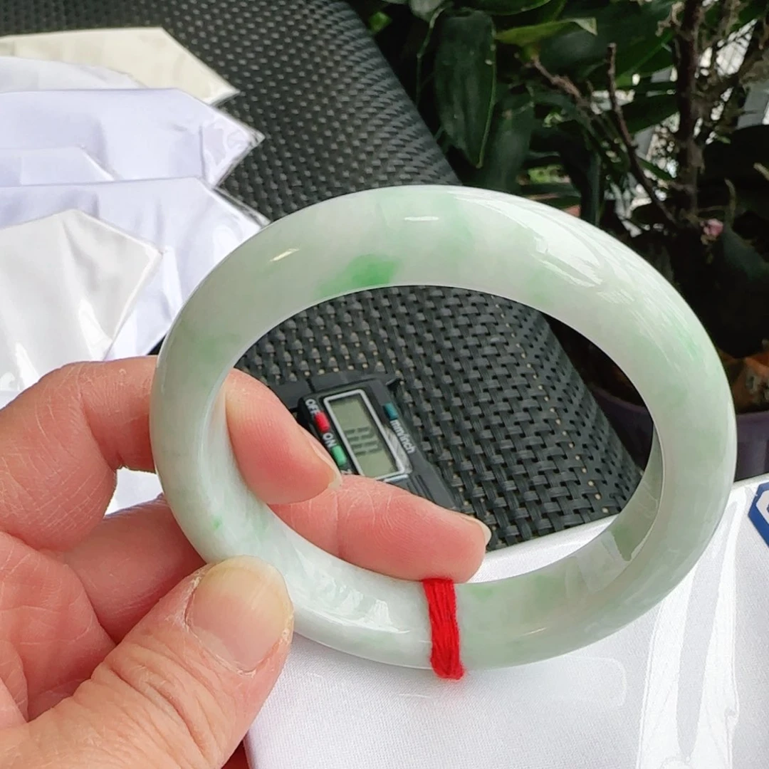 翡翠手镯未镶嵌56正圈手镯