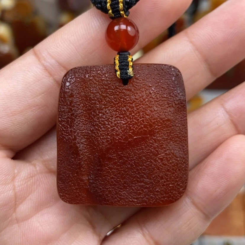 【闪购商品】琥珀颈饰未镶嵌