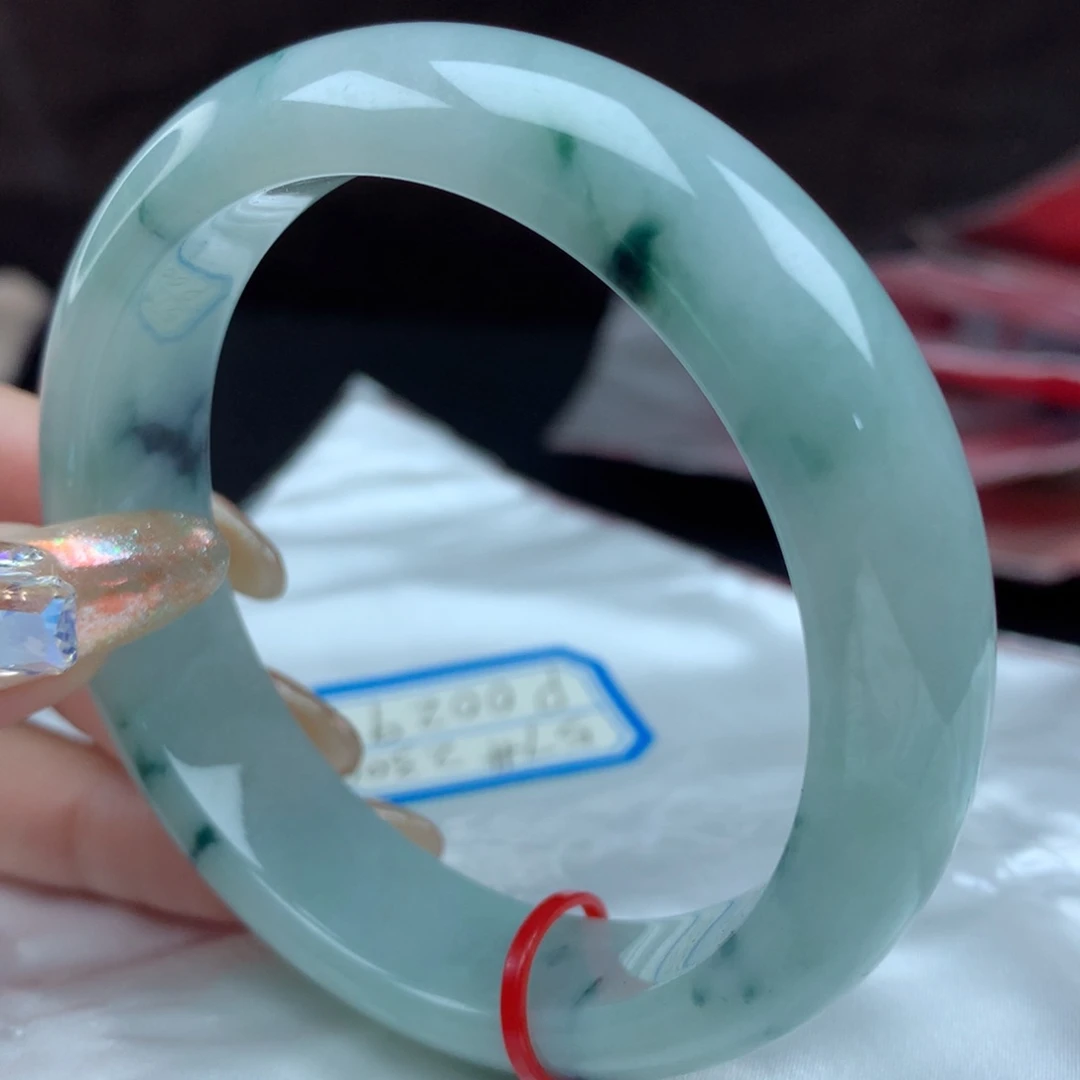 翡翠手镯未镶嵌0029，