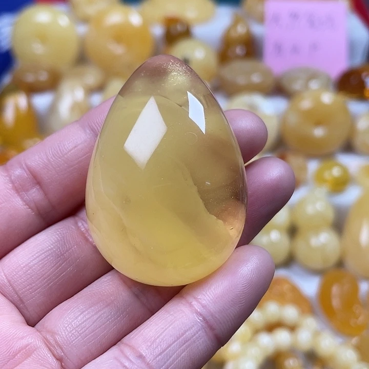 蜜蜡裸石未镶嵌水滴