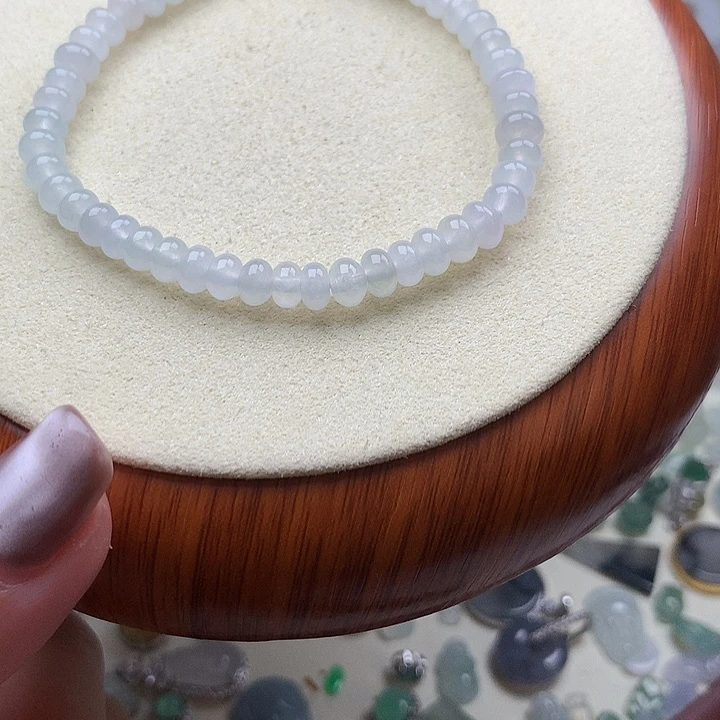 翡翠颈饰未镶嵌冰鼓珠手串