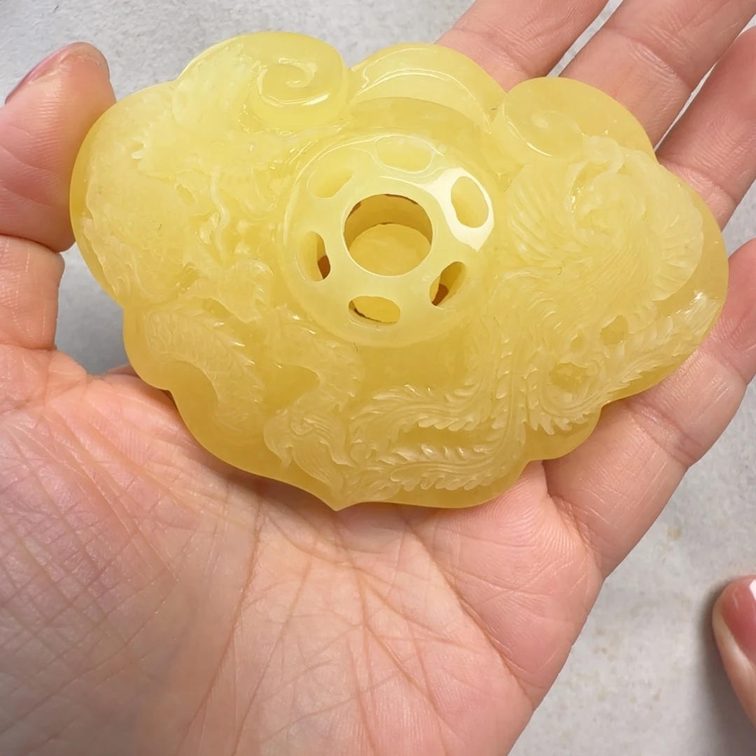 蜜蜡未镶嵌珠宝奇石