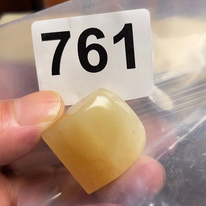 狗***弟老挝石精美老挝晶