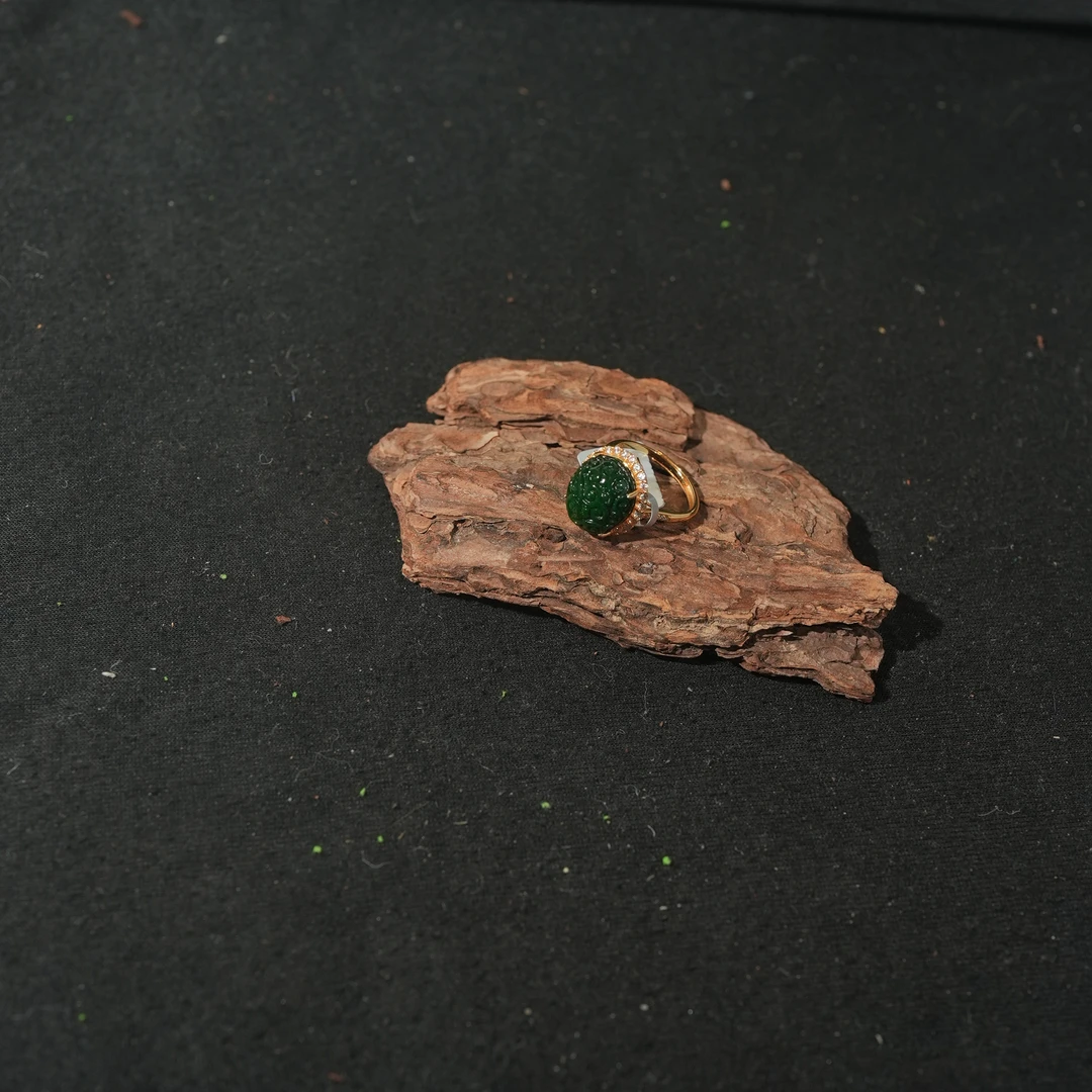 12.13香港王老板-翡翠戒指1k345