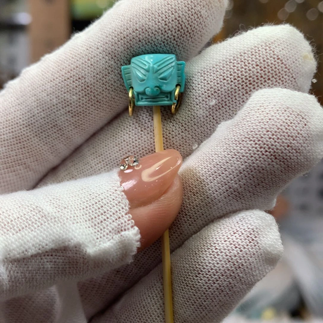 绿松石未镶嵌挂件