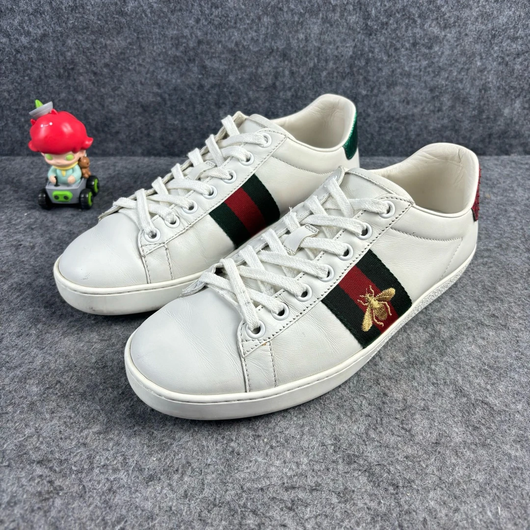 95新 GUCCI/古驰 蜜蜂刺绣小白鞋 36码 YLP1784