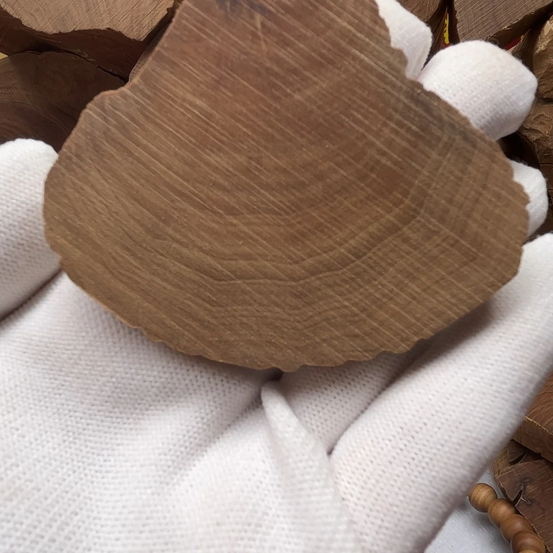 檀香木其他落***四定制原木片20克