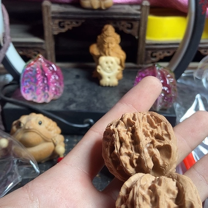 文玩核桃吊坠云*济苹果