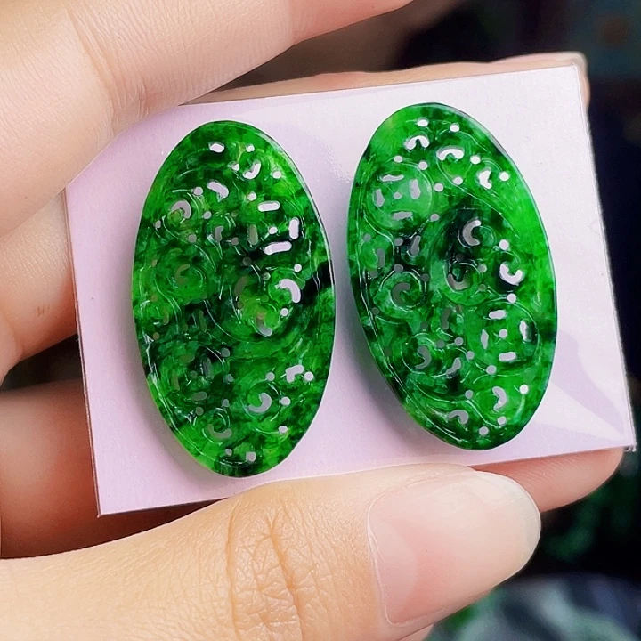 翡翠未镶嵌颈饰多样性