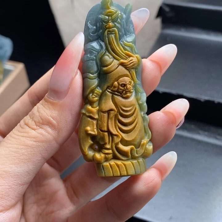 定制翡翠未镶嵌关公