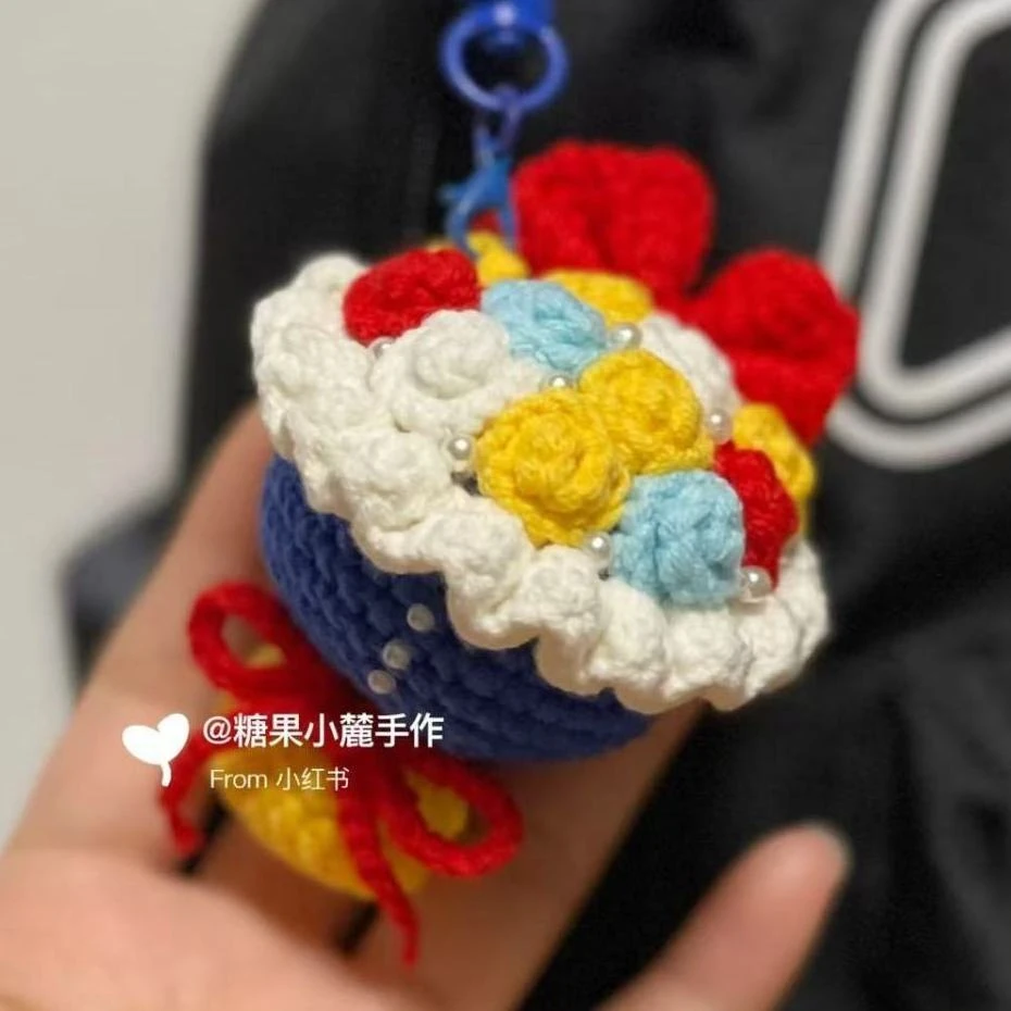 diy毛线钩织白雪公主迷你小花束童话手捧花迷你小花束手工编织