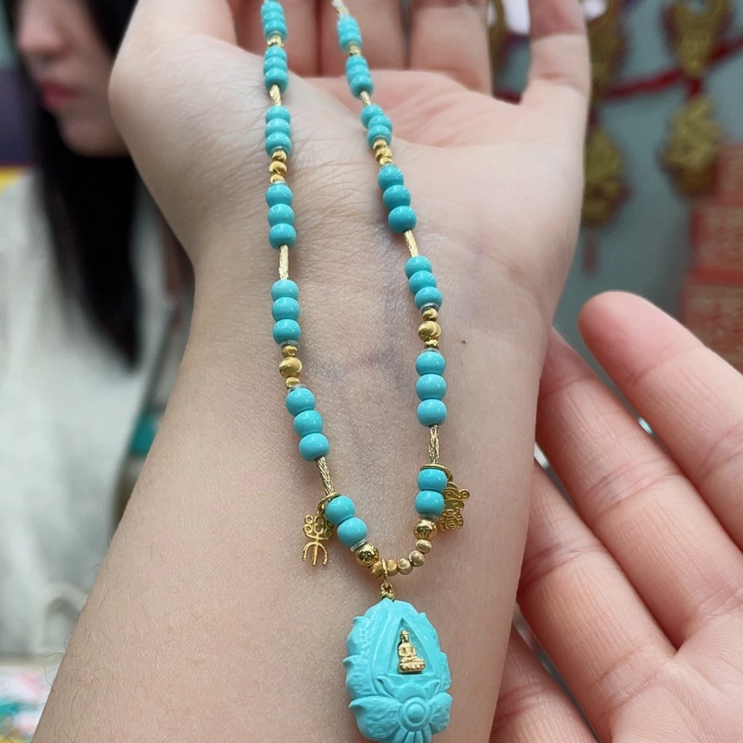 绿松石颈饰18K金镶嵌