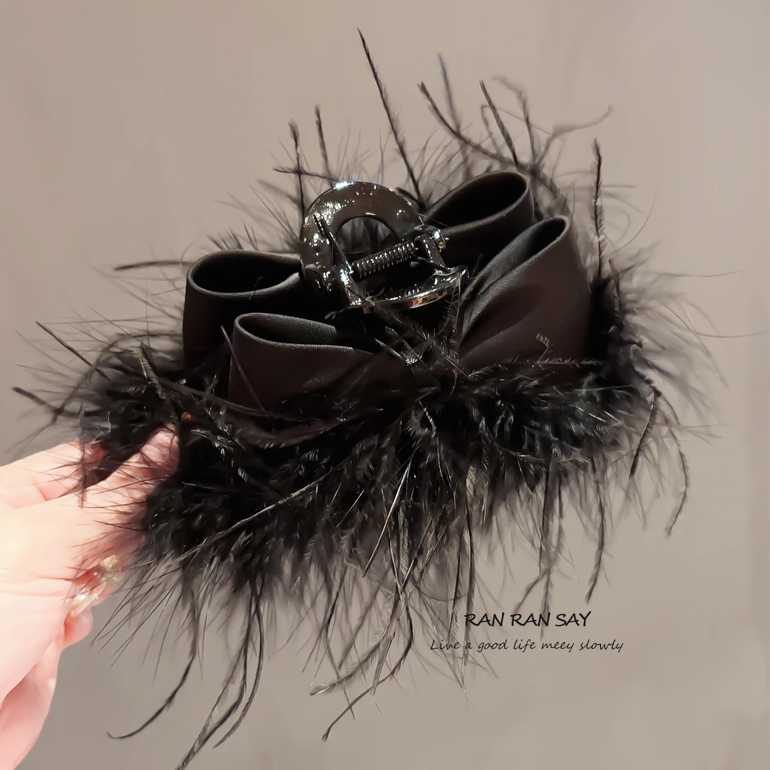 秋冬时尚毛毛蝴蝶结抓夹女高级感大号发抓后脑勺洋气盘发鲨鱼夹子