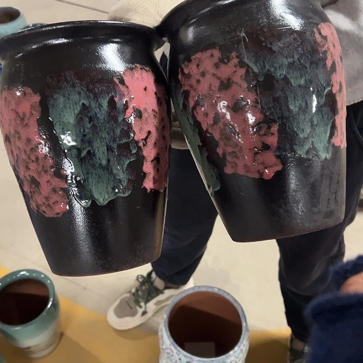 高度24厘米口18厘米