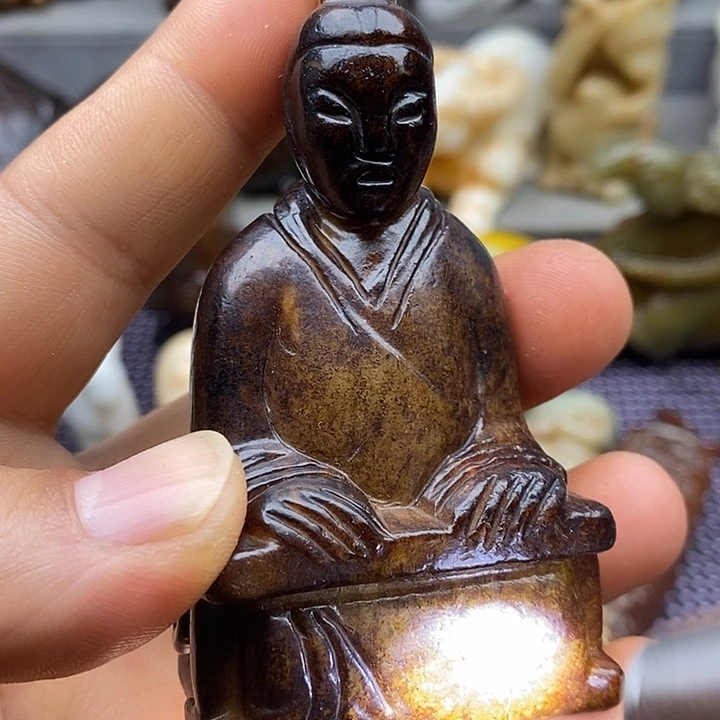 未镶嵌蛇纹石玉颈饰