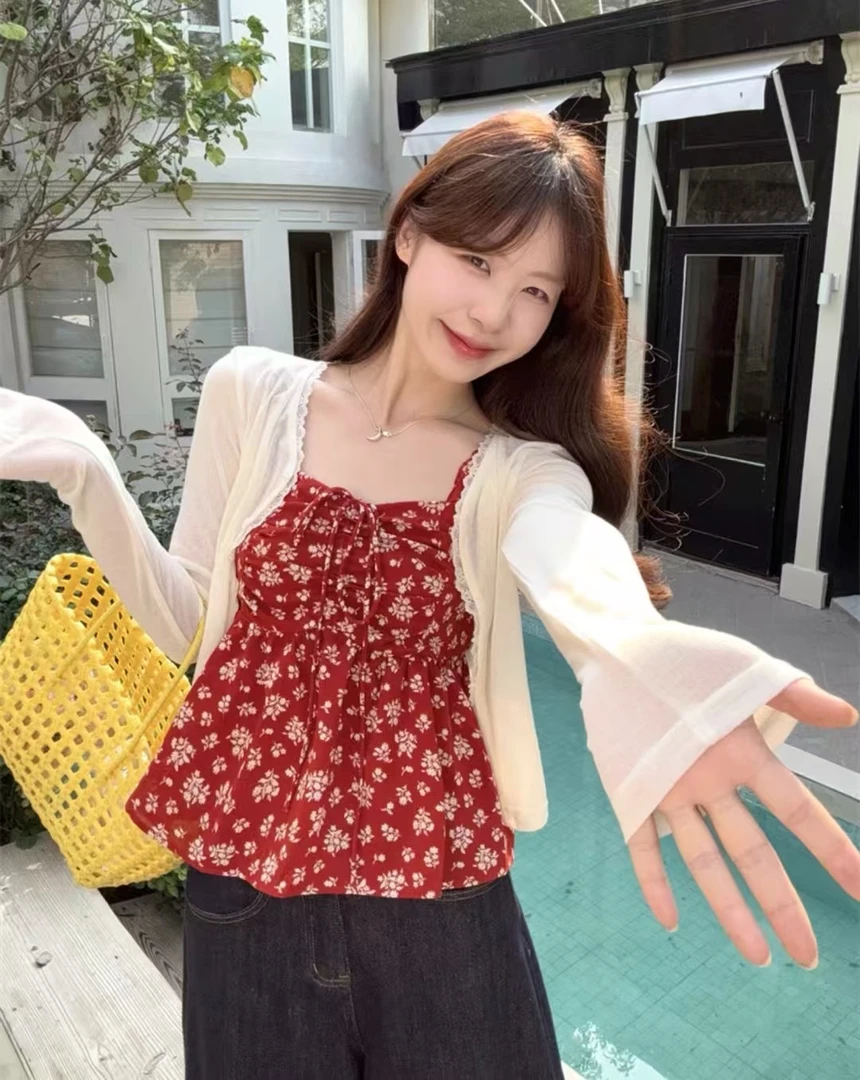 大码胖妹妹韩系温柔风红色碎花小吊带短款上衣女短款开衫套装春季