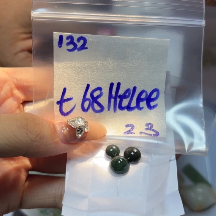 定制翡翠未镶嵌H***e不