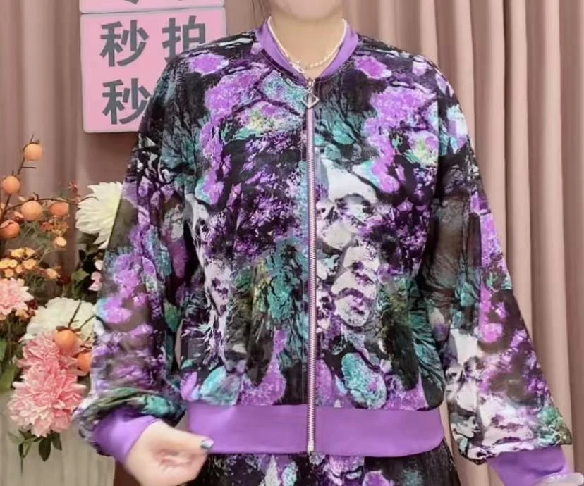 洋气时尚显瘦修身版印花通勤妈妈装外套