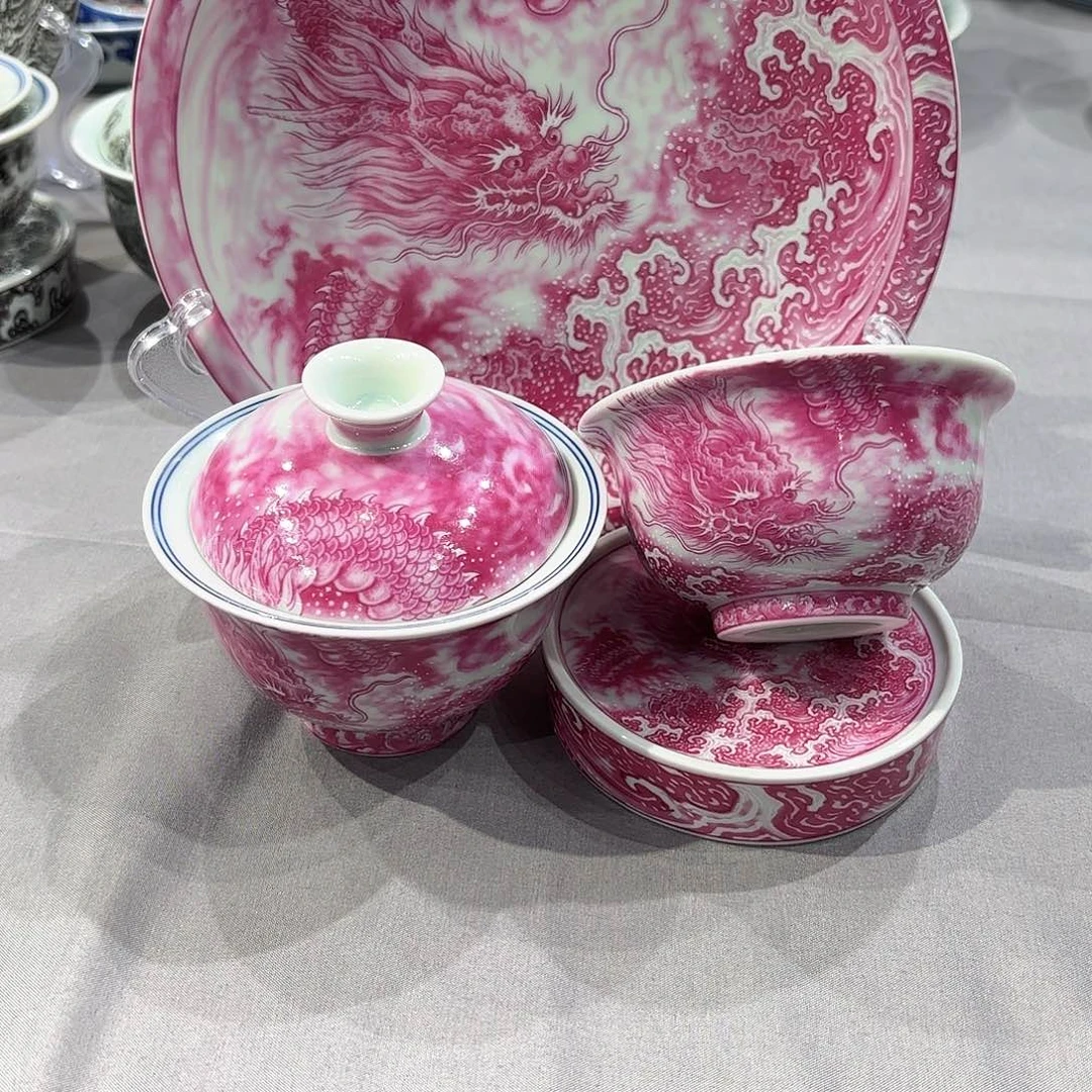 瓷片景德镇瓷器精品陈列