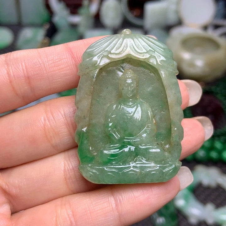 清***尘翡翠未镶嵌挂件清