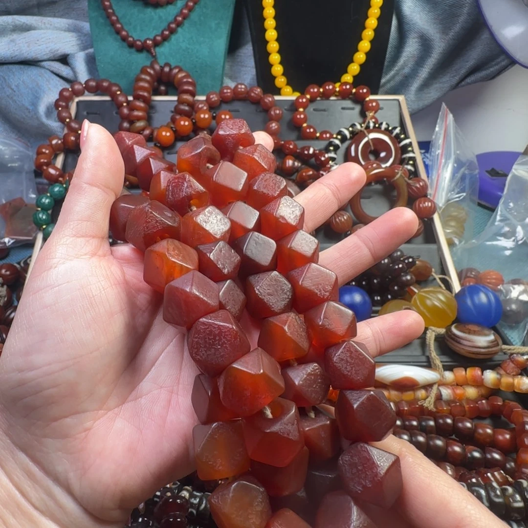 未镶嵌颈饰玛瑙/玉髓