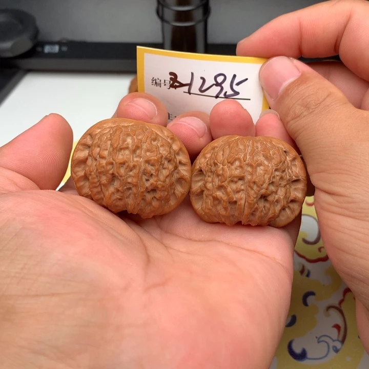 文玩核桃把件41精品血麒麟1295