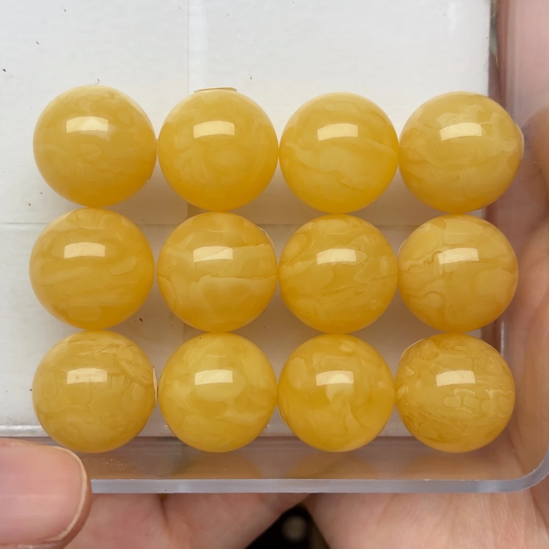 蜜蜡未镶嵌裸石17+妖花手串