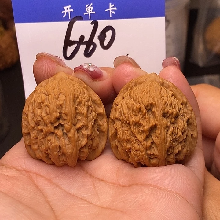 吊坠桃核蚂蚁沟34无刀痕s