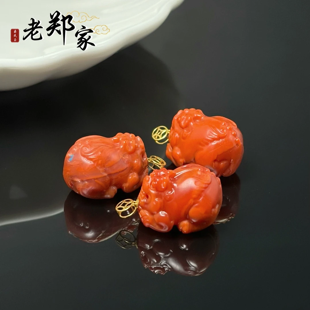 【老郑家】18K金南红玛瑙貔貅吊坠(多样性发1件不带链)2936