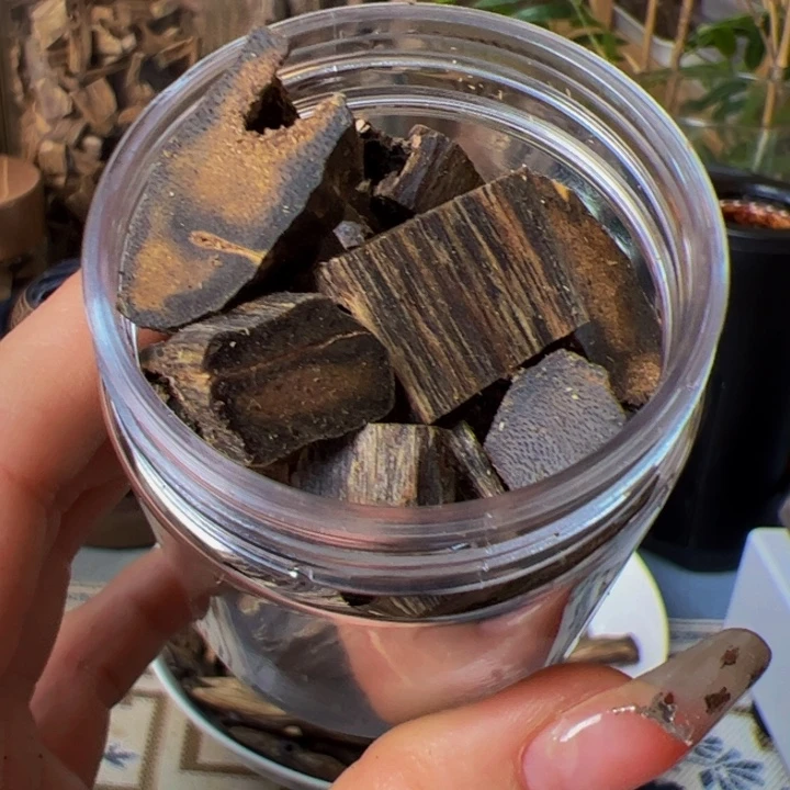 沉香碎屑沉香奇楠黑棋边角老料30克