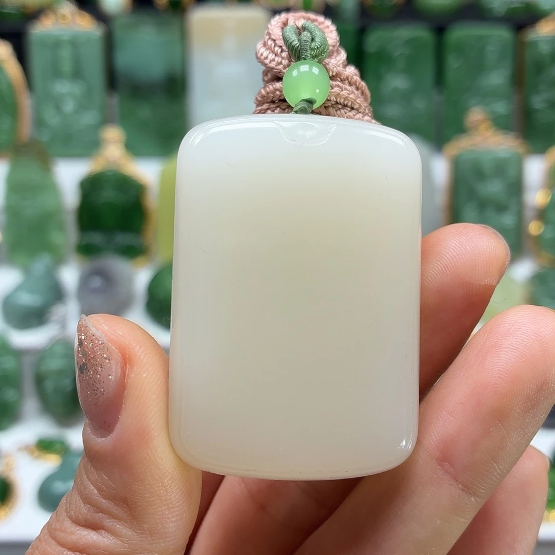 和田玉未镶嵌颈饰精品收藏级