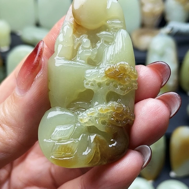 和田玉（糖玉）未镶嵌颈饰