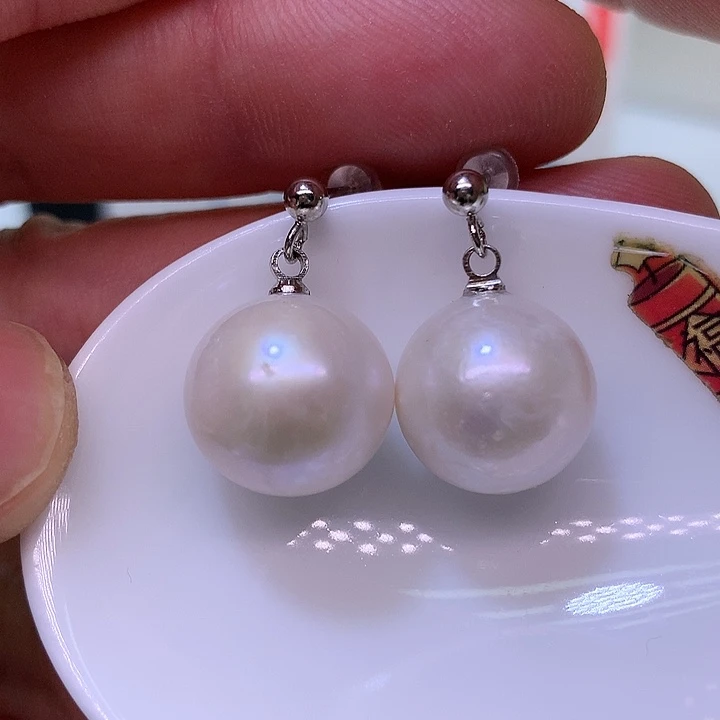 银S925镶嵌耳饰淡水珍珠
