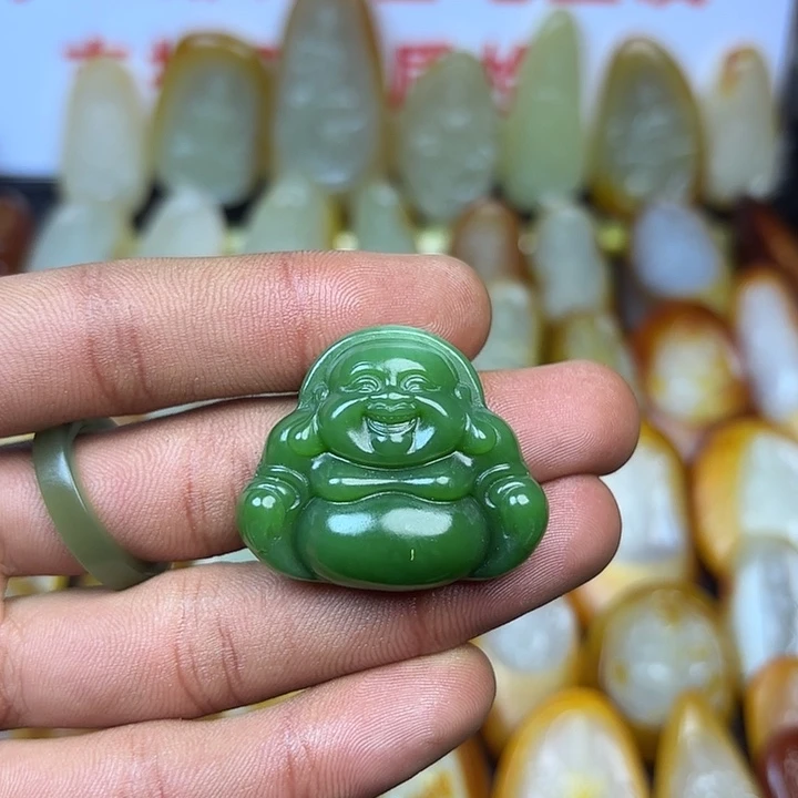 和田玉颈饰未镶嵌心***暖