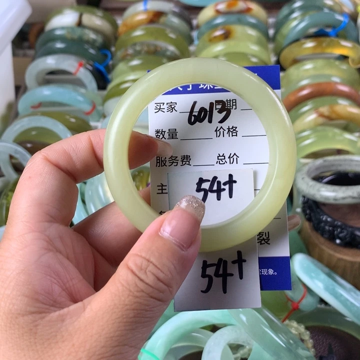 蛇纹石玉未镶嵌手镯6013