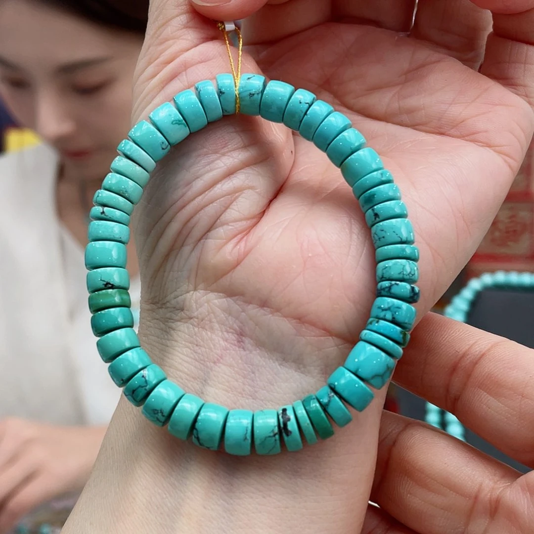 绿松石颈饰未镶嵌