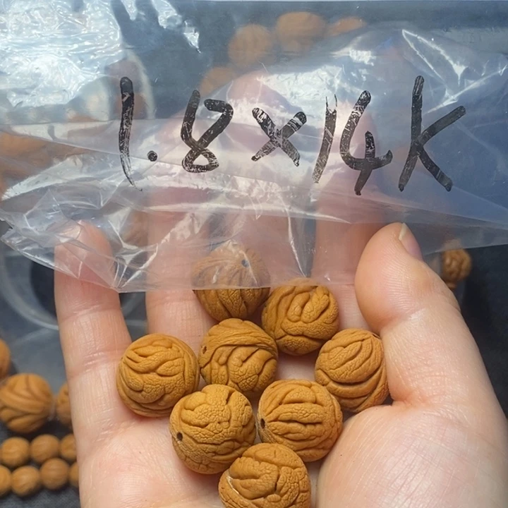 吊坠桃核秦岭山野生桃核